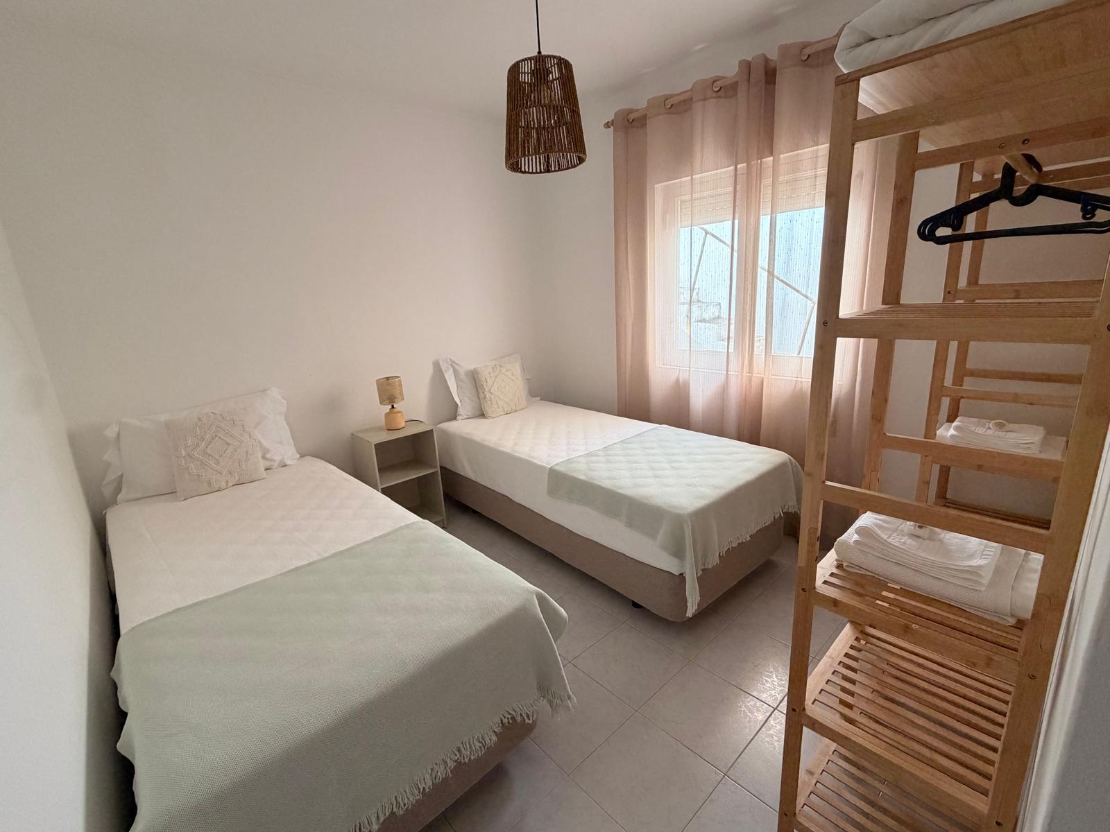 Quarto de duas camas individuais